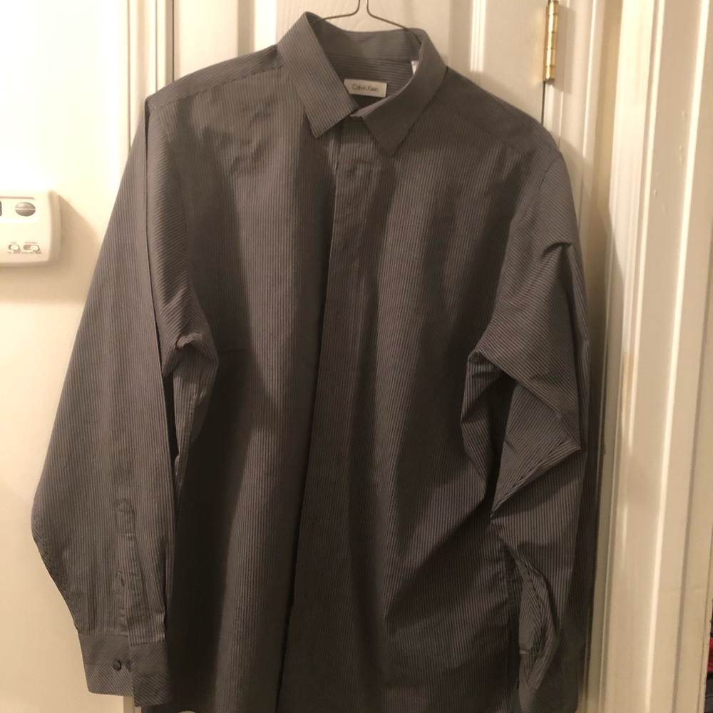 Long sleeve button down
